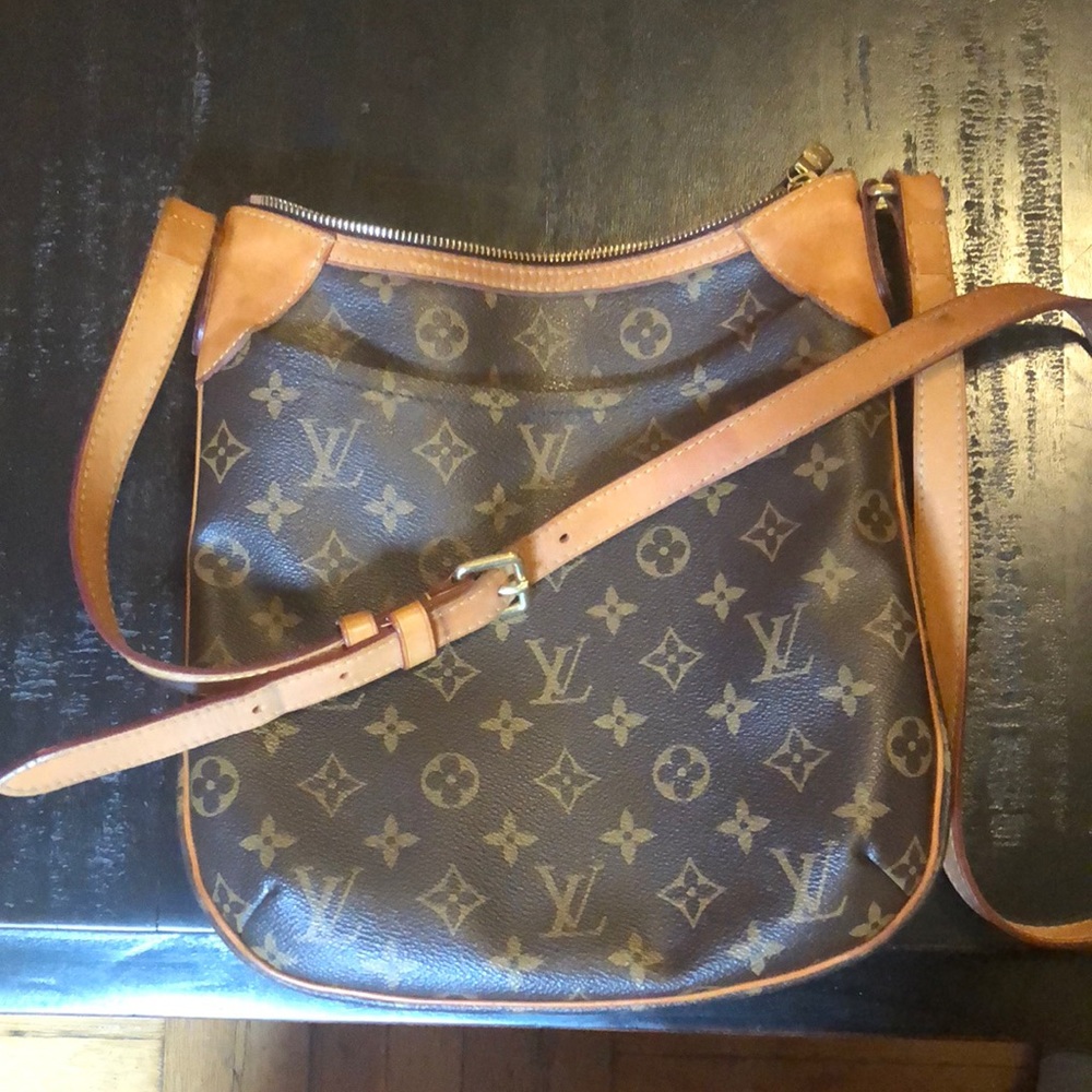 Authentic 2014 Louis Vuitton Odeon PM crossbody